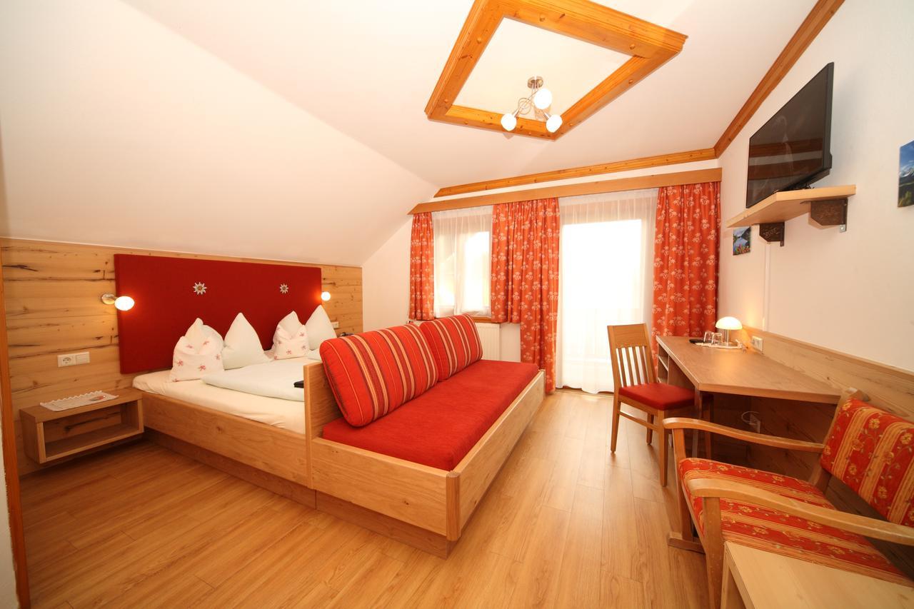 Pension-Greimelbacherhof Ramsau am Dachstein Exterior photo